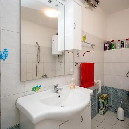 Appartamento With Wifi - 23530 Zara